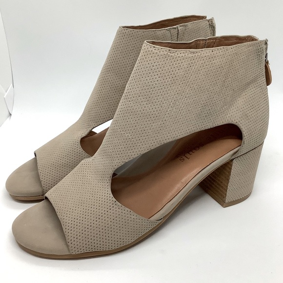 gentle souls Shoes - GENTLE SOULS ROAN ANKLE SANDAL BY KENNETH COLE